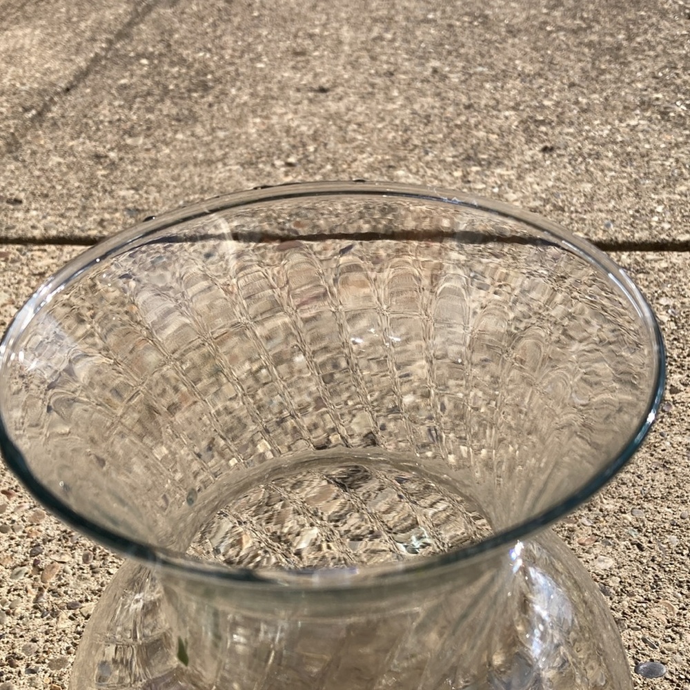 Glass Vase - Picture 3 of 13